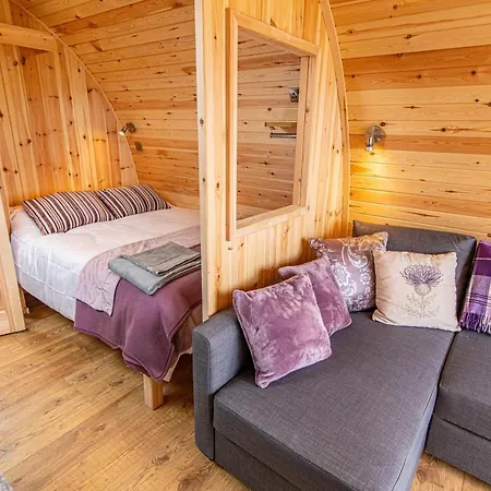 Lawers Luxury Glamping Pet Friendly Pod At Pitilie Pods Apartment Aberfeldy Exterior photo