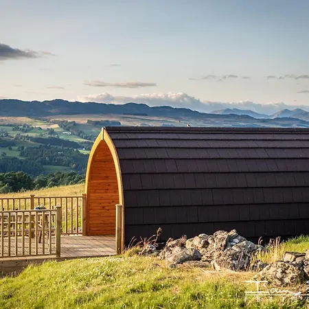 Lawers Luxury Glamping Pet Friendly Pod At Pitilie Pods Apartment Aberfeldy Exterior photo